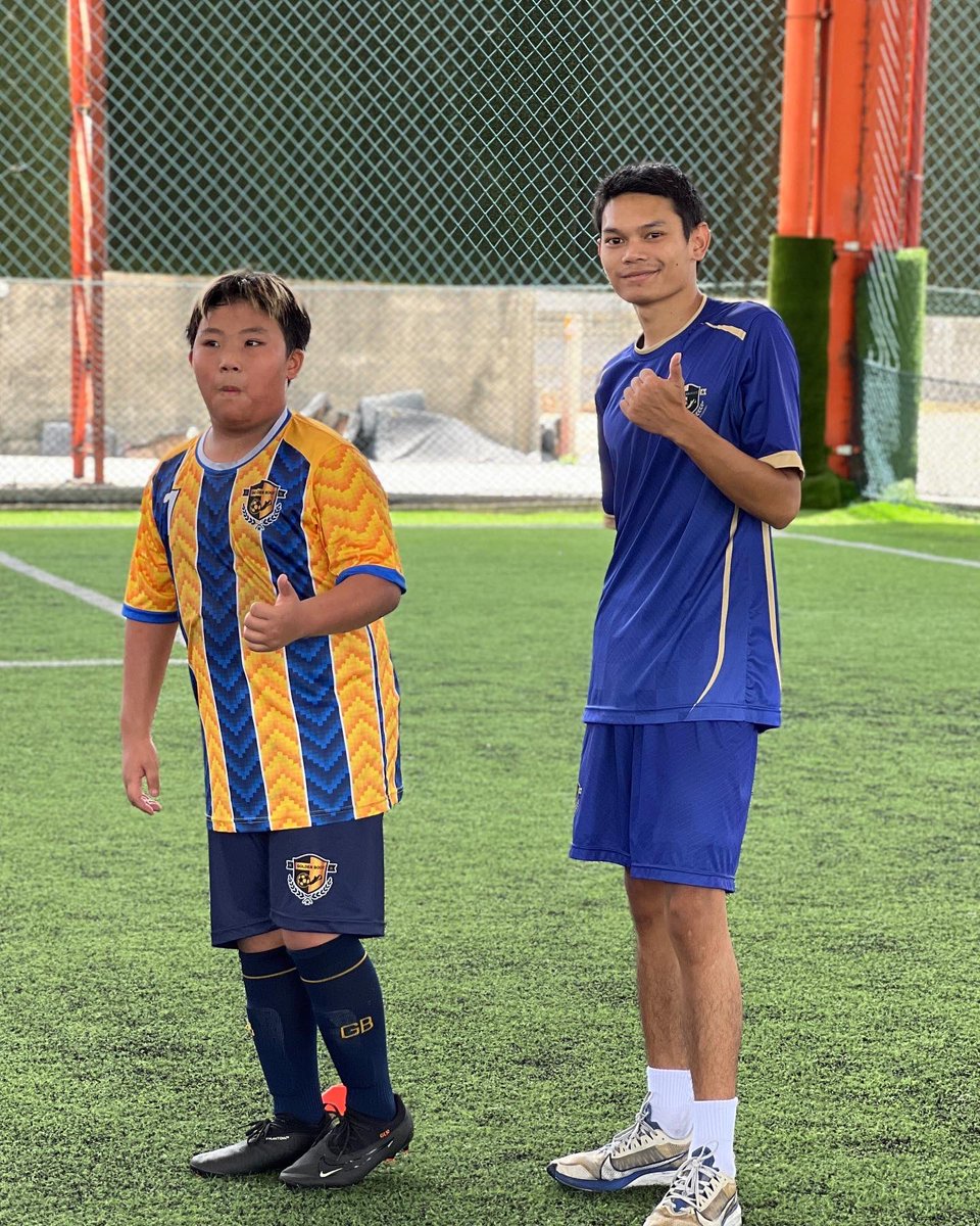 goldenbootTH's tweet photo. Smiling Makes Everything Easier.

#goldenbootacademythailand 
#goldenbootu10 
#footballers 
#kids 
 #ฟุตบอลเด็ก 
 #ฟุตบอลบางนา 
#youthfootball 
#soccer 
#soccerkids 
#โกลเด้นบูทไทยแลนด์
#ฟุตบอลอ���าเดมี่ 
#footballboots 
#soccerkids⚽️ 
#ฟุตบอลเด็ก 
#สนามฟุตบอลบางนา
#สนามฟุตบอล https://t.co/doRBq25RTV