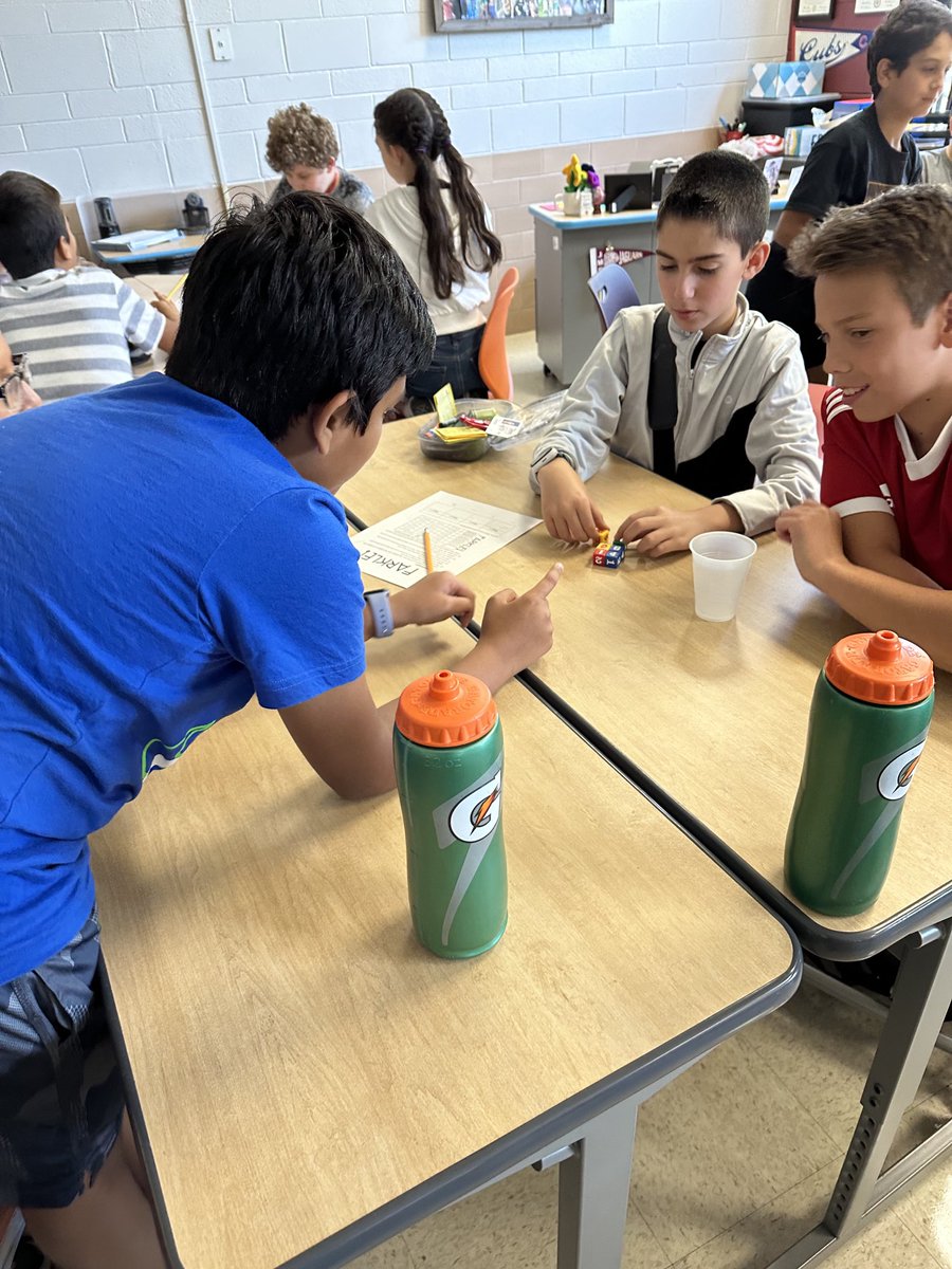 Mrs. Emerson tweet media