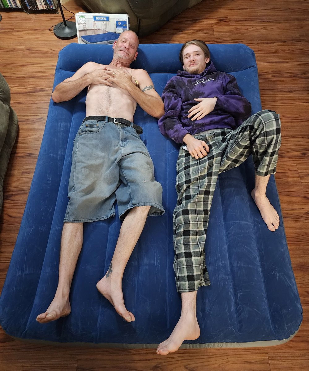 Joerios76's tweet photo. Bestway 12" Tritech Queen Air Mattress with Built-in Pump is comfortable, durable, soft, and has an antimicrobial treatment on the sleep surface. #BestwayToSleepThisSummer #BestwaySummerOfSleep #BestwayUS #BestwayUSA #InflateYourFun #YourSleepIsOurBusiness #Tryazon https://t.co/MoUIeYBPBJ