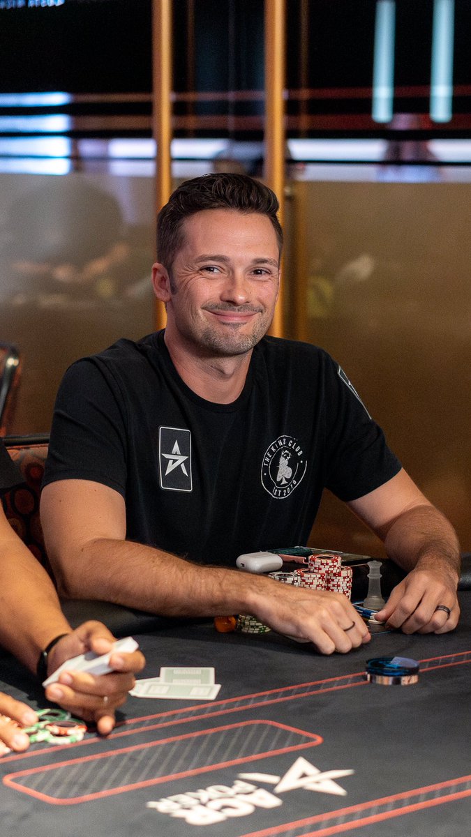 ACR_POKER's tweet photo. Looks who’s battling it out in #TheCageLive. 🥊🥊
🃏ACR Pros🃏Welcome to San Jose, #CostaRica
🏁We can’t wait to see how you finish.
#ACRPoker #ACRPros https://t.co/nuSmfDGhGw