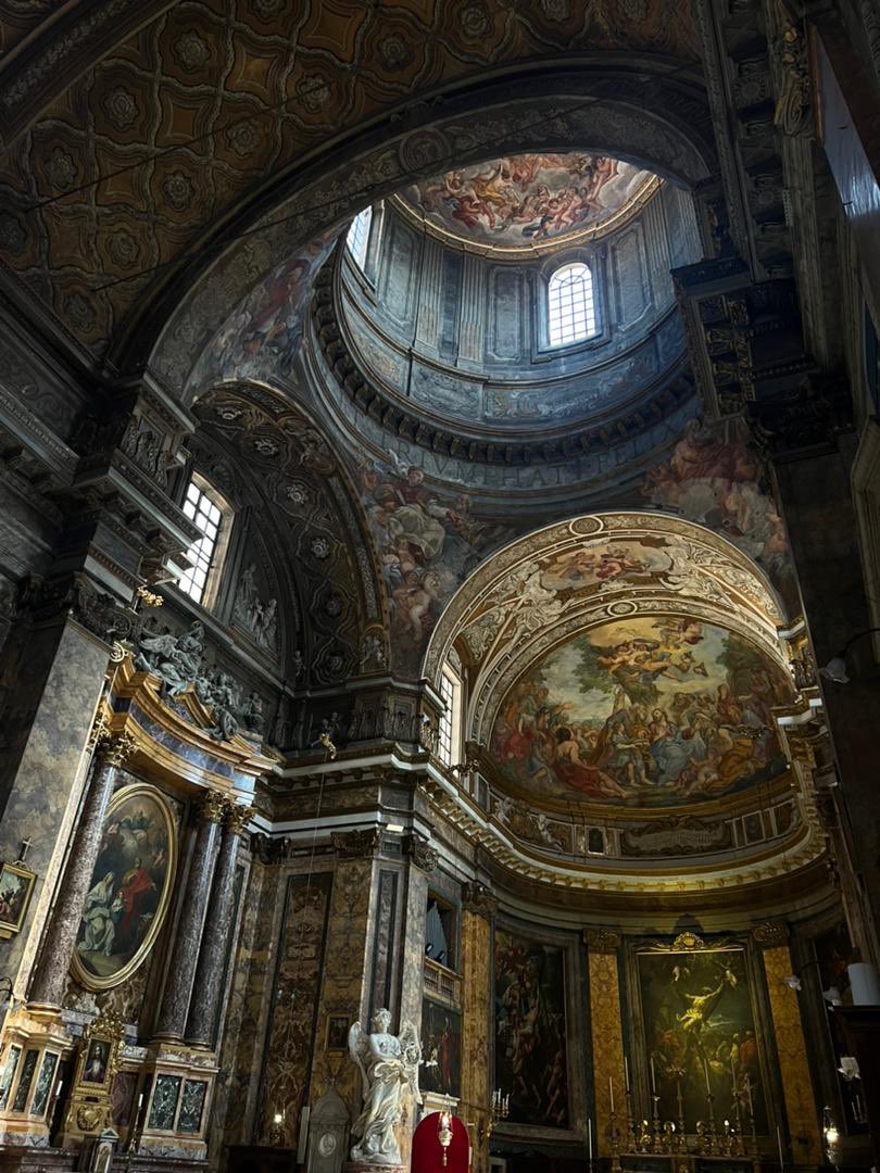 Omima74956211's tweet photo. BASILICA DI SANT ANDREA DELLE FRATTE https://t.co/HV6Wvy3Hvv