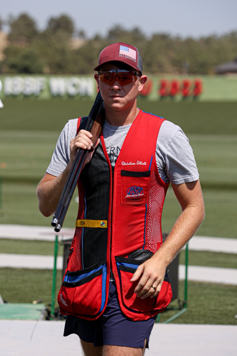 USAMUSoldiers's tweet photo. @USArmy #Soldiers Spc. Samantha Simonton and Staff Sergeants Christian Elliott & Dustan Taylor are preparing for the Skeet Match at the @issf_official World Championships in Baku along with their USA Shooting teammates. Let's cheer these U.S. athletes on! https://t.co/kckZswvgg2