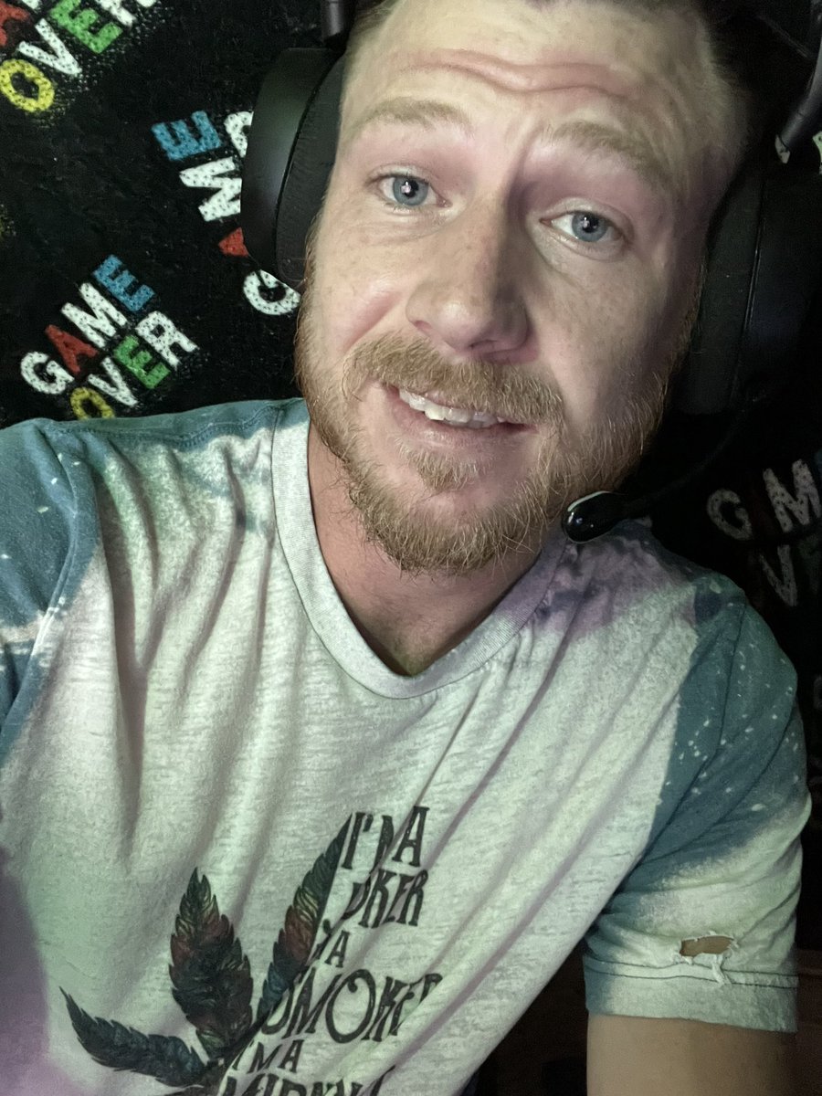 twitch.tv/hipp3dbubbles21 we out here doing fuckery