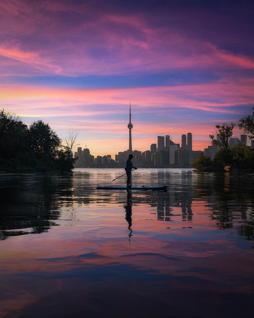 Today’s vibe! 🏄‍♀️ 📸 <a href="/Jgazze/">Jonathan Gazze</a> #torontosummer #exploretoronto