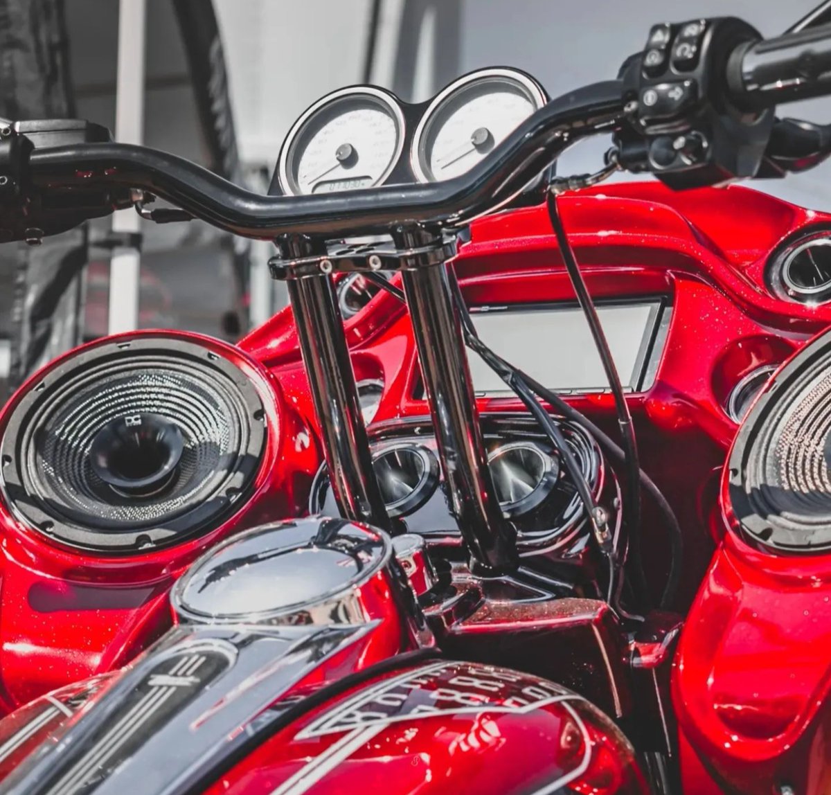 LowHrtzCarAudio's tweet photo. Did you know that DC Audio also makes some of the loudest gear to make you loud on two wheels too!? With a full lineup of gear to make everyone on the road hear you rolling! 😎 

Check out all DC has to offer here! >>> https://t.co/DEEuUCWtvQ https://t.co/hKcuIBjwSO