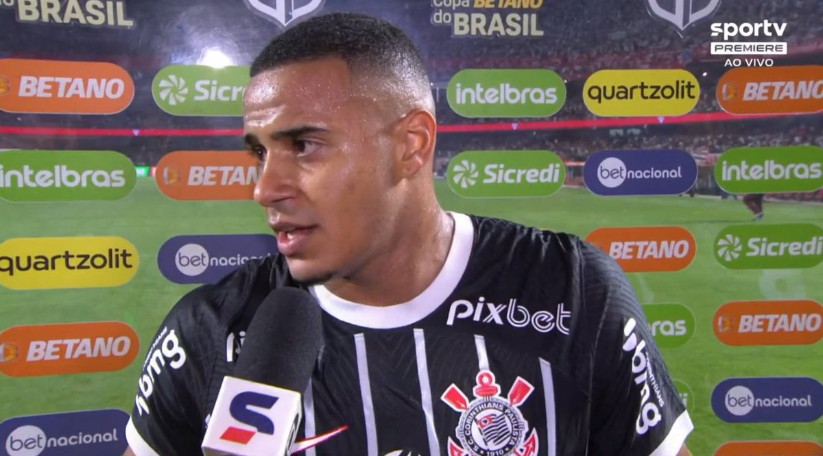 goleadadazoeira's tweet photo. gil, fábio santos e cássio em campo

quem dá entrevista?

MURILLO, 21 ANOS

acho que isso diz muita coisa https://t.co/OWMxbu1HDv