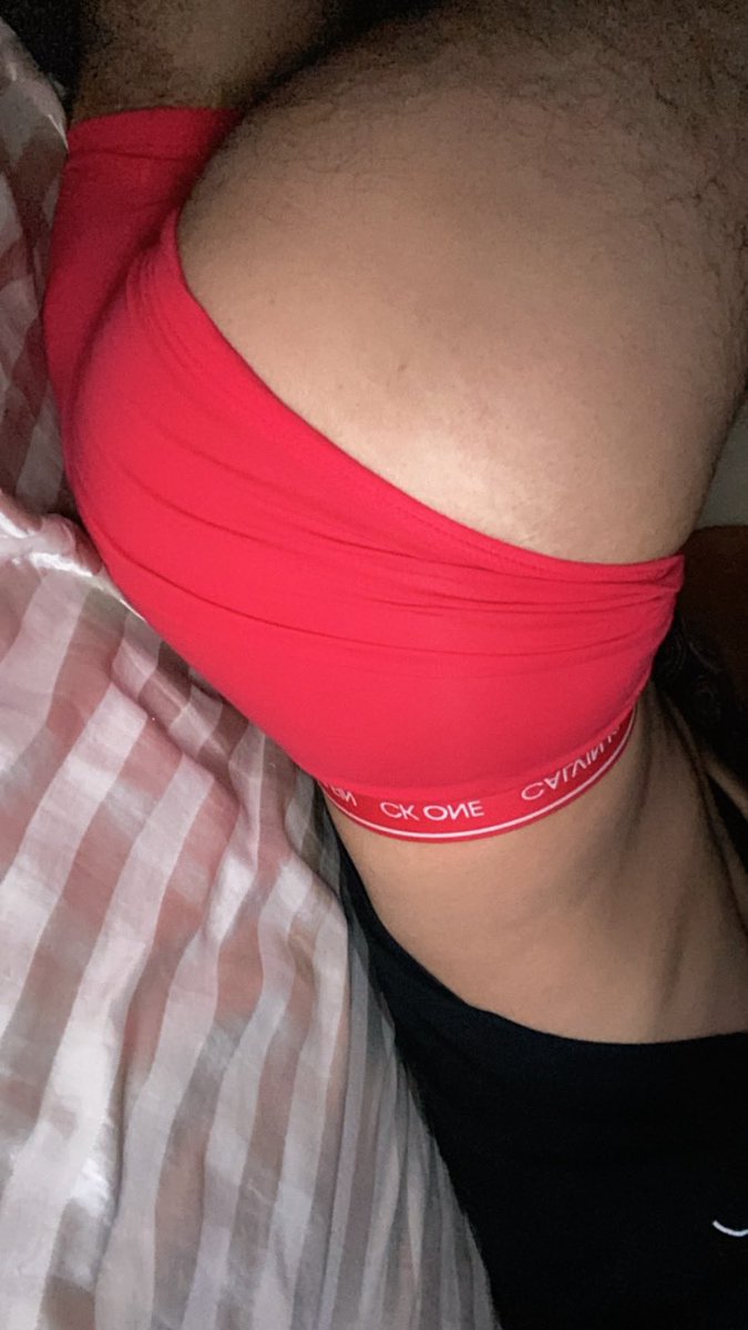 refsm19's tweet photo. A veces me gusta creer que si tengo bonita silueta 😔😔 https://t.co/3cBGkZjkFH
