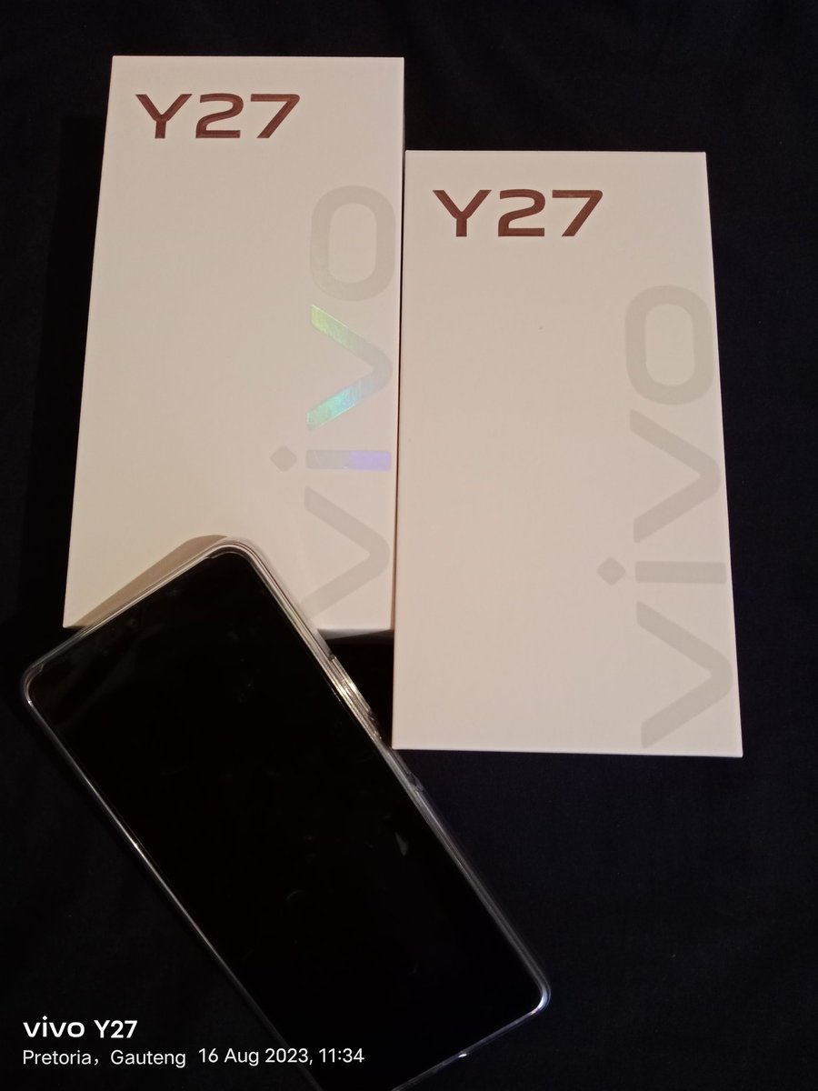 IncoLeshTee's tweet photo. We decided to level up in style with #VivoY27
- 5000 mAh Battery and Lightning-fast 44W FlashCharge ⚡🔋
- 50 MP Ultra Clear Camera 📸
- 6GB RAM + 6GB Extended RAM https://t.co/zsTwEHOuXM
