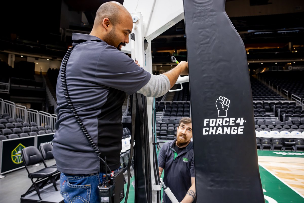 ClimateArena's tweet photo. TOMORROW's the big #Hiring Fest day!

We would be nowhere without the hard work of our dedicated part-time team members 💪 Stop by the arena anytime from 4-7PM to learn more about joining the best in the biz! 

Share this with someone you think would #MakeUsBetter 📲