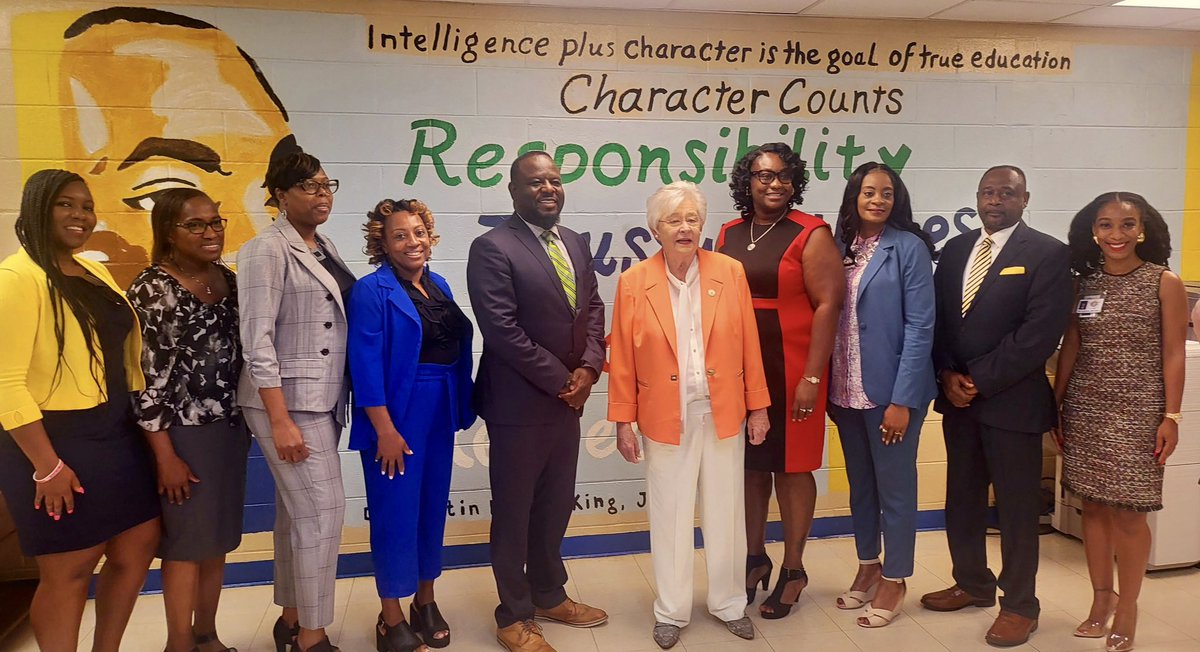 slpsimmons's tweet photo. Look who came to visit two of our Wilcox County Schools, Governor Ivey.  She launched the Governor’s Turnaround Schools Initiative in the Fall of 2022, and J.E. Hobbs and ABC Elementary are two of the 15 schools chosen from across the state to participate in this program. https://t.co/PpRnKSZMPR
