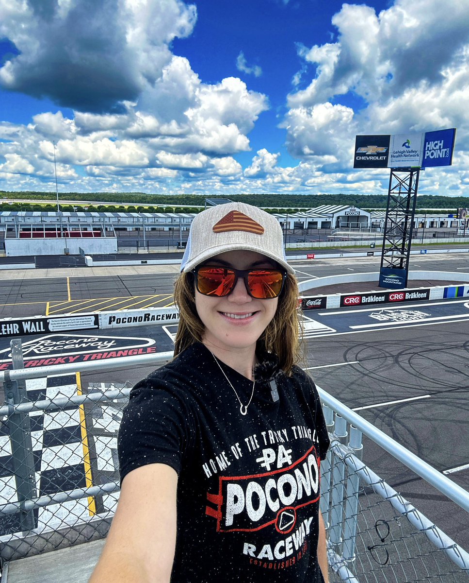 Still convinced I have the coolest job in the world 🏁🎤 @PoconoRaceway 

#NASCAR | #PoconoMtns