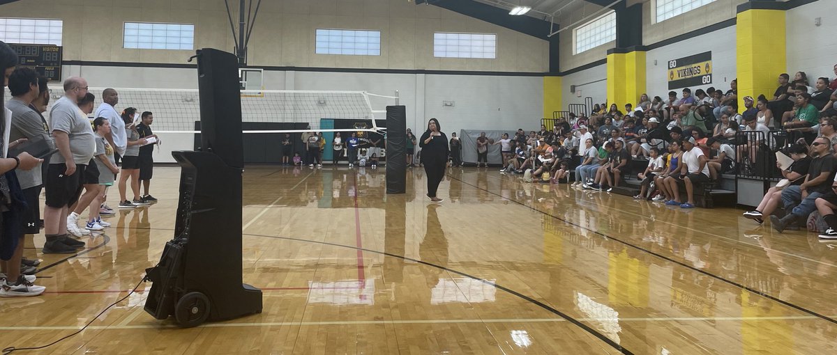 APSimpson2022's tweet photo. Our first Athletic Parent meeting was a huge success! We are so thankful and happy to have the support of the Brentwood parents and community. 

⁦@Brentwood_STEAM⁩ !
@EISDofSA 
#GoBigGoEdgewood 
#ThinkPlayWinEISD
#EdgewoodProud
#VikingStrong https://t.co/C6AtHhwJSq