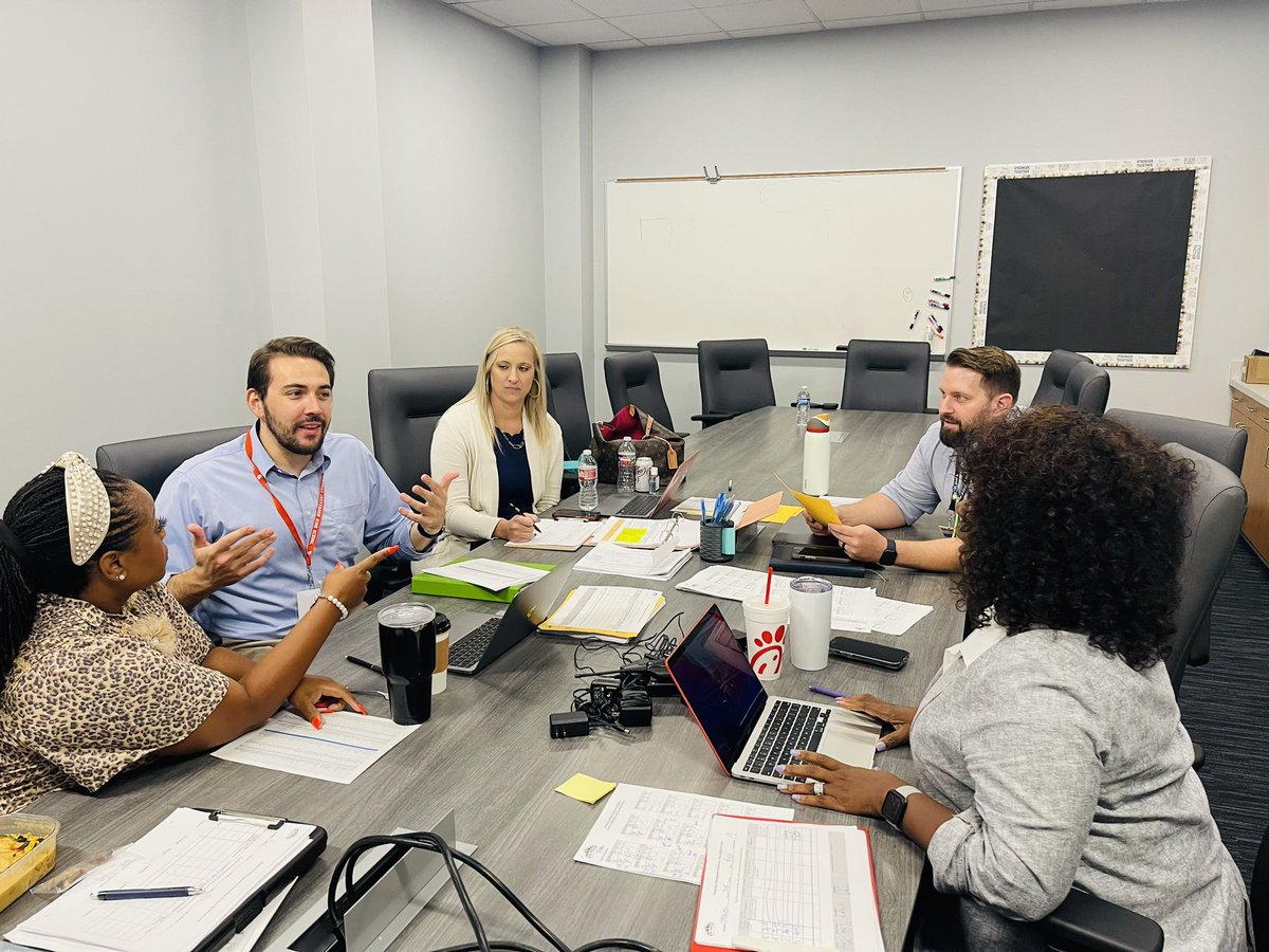 SoniaLoskot's tweet photo. 🔍 Witnessed incredible teamwork today at Thomas Jefferson High! 🙌 Principal Jones, his APs and BRES were on fire, touring classrooms, crunching data, and designing action plans to supercharge our students' learning journey! 📚🚀 #EducationMatters #CollaborationRocks @RyanZysk https://t.co/E1Z62qoPHx