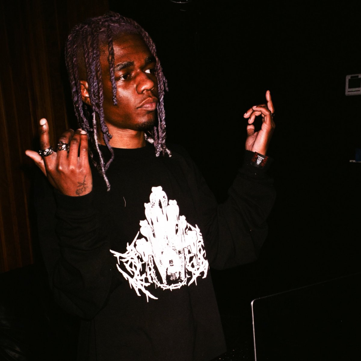 No Rivals tweet media