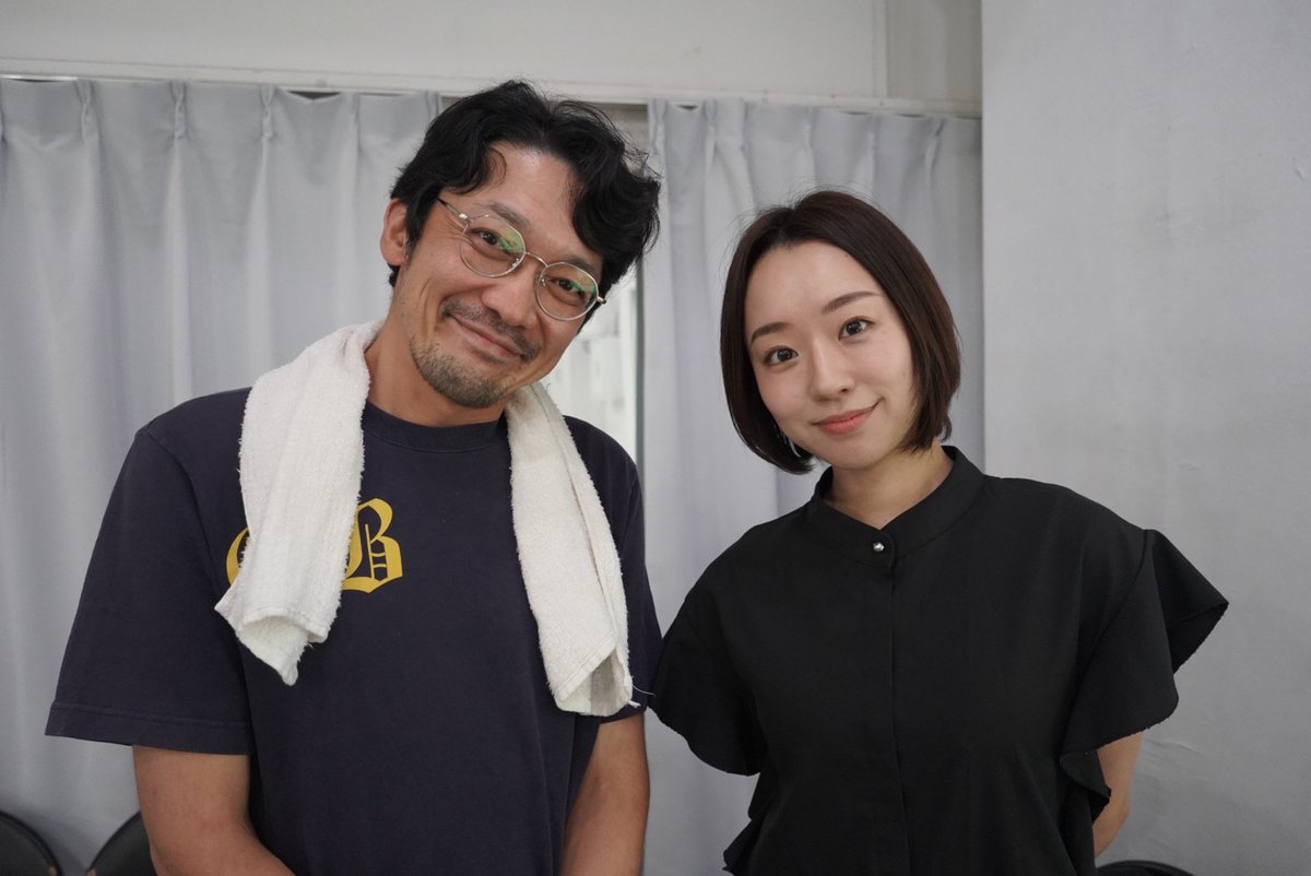 noriyoshhg's tweet image. 一騎討ちProject「蝉灯す」
稽古続いています。

昨年の「ダイアナ」公演に引き続き共演の真凛ちゃんと一枚。
真凛ちゃんは生粋の関西人、操る関西弁にはつい聴き惚れてしまいます…。
今回は、以前共演した方との再会が多くてホントにこういうのって嬉しいです♪

ikki-shimizu.com/lp/semitomosu/