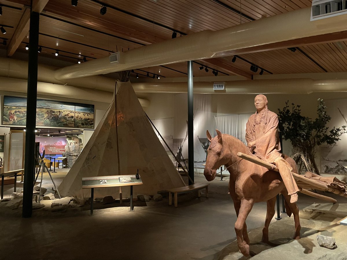 jkerr50's tweet photo. Visited the Southern Ute Cultural Center and Museum in Ignacio today. Nice facility and, of course, I didn’t make it out of the gift shop without buying a couple of books.
#SouthernUte #UteNation #authorlife #ignaciocolorado #writerslife https://t.co/n7A6Hg98p9