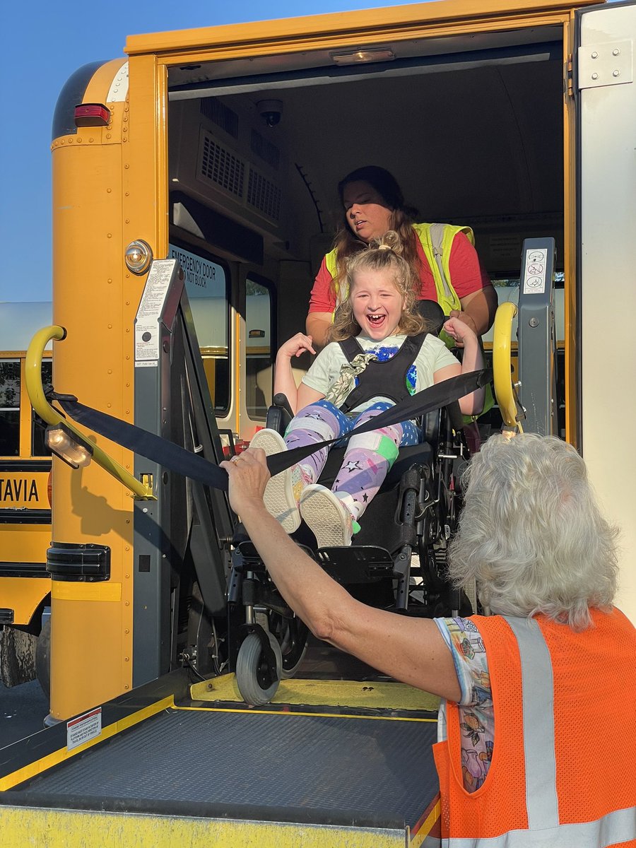 Megan Davidson tweet media