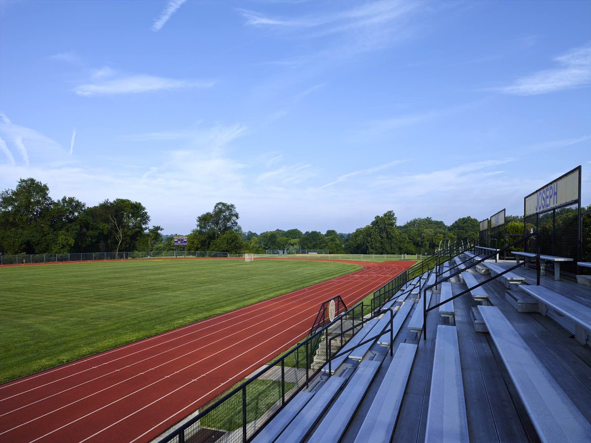mountintad's tweet image. Mount (MSJA) XC Alumni! Come join us tonight (8/16) for an alumni meet. It’s a fun two mile race where you can relive great memories from your cross country days at the Mount. The race starts at 7:00 PM - meet by the track. We look forward to seeing you. #MSJASPORTS