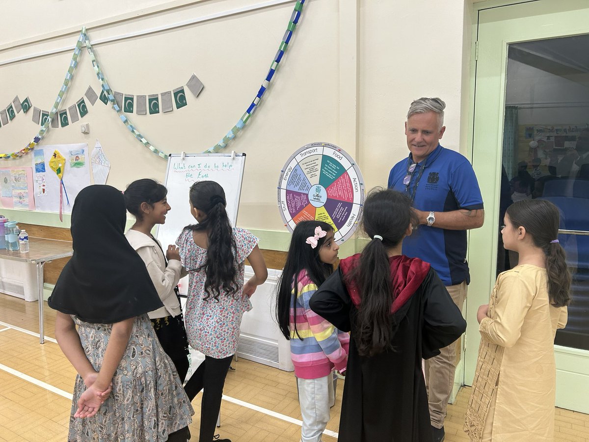deeplishcc's tweet photo. Playscheme promoted gardening &amp; Climate change today @deeplishcc with emphasis on  reduce, reuse &amp; recycle! Well done volunteers, Nigel &amp; Bernadette! #HAF2023 @cath_coombe @GMGreenCity @RochdaleCouncil @WeActTogether @StephMsv @GMPRochdale @YourTrustRdale https://t.co/ApXq60CNNf