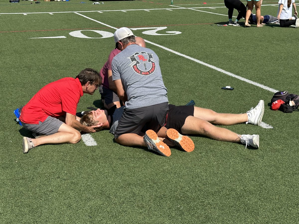 Today our Athletic Trainer, Tara Maltbie hosted a @SOATS_ATs Emergency Preparedness Event! It was an afternoon full of learning and practicing life saving skills! It was amazing to see how knowledgeable these professionals all are! @Eagle___Nation #SOATS