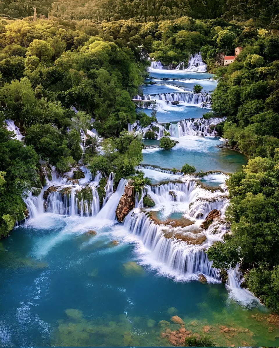 ViralTodayX's tweet photo. National Park of Croatia 🇭🇷