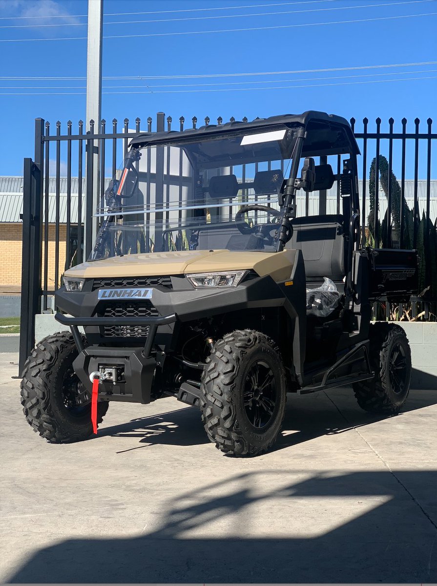 GroupWingman's tweet image. The Linhai Archon 400 side-by-side has selectable 2WD/4WD, high and low range gearing as well as front and rear locking differentials.  

To find out more about this vehicle visit wingmanmg.com.au

#wingmanmotorgroup #offroad #utv #atv #sidebyside #offroadbuggy #4x4