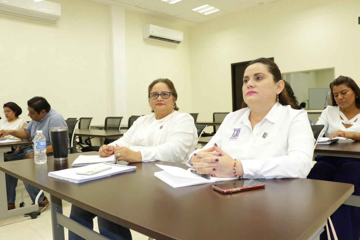 TJAAQRoo's tweet photo. PERSONAL DEL TRIBUNAL DE JUSTICIA ADMINISTRATIVA DEL ESTADO DE QUINTANA ROO RECIBE EL CURSO “PROCESO DE AUDITORÍA DE DESEMPEÑO”, IMPARTIDO POR LA #ASEQROO.👇
https://t.co/PyyeFUImzd
#JusticiaCercanaALaCiudadanía ⚖️ https://t.co/HJ8jJH50iW