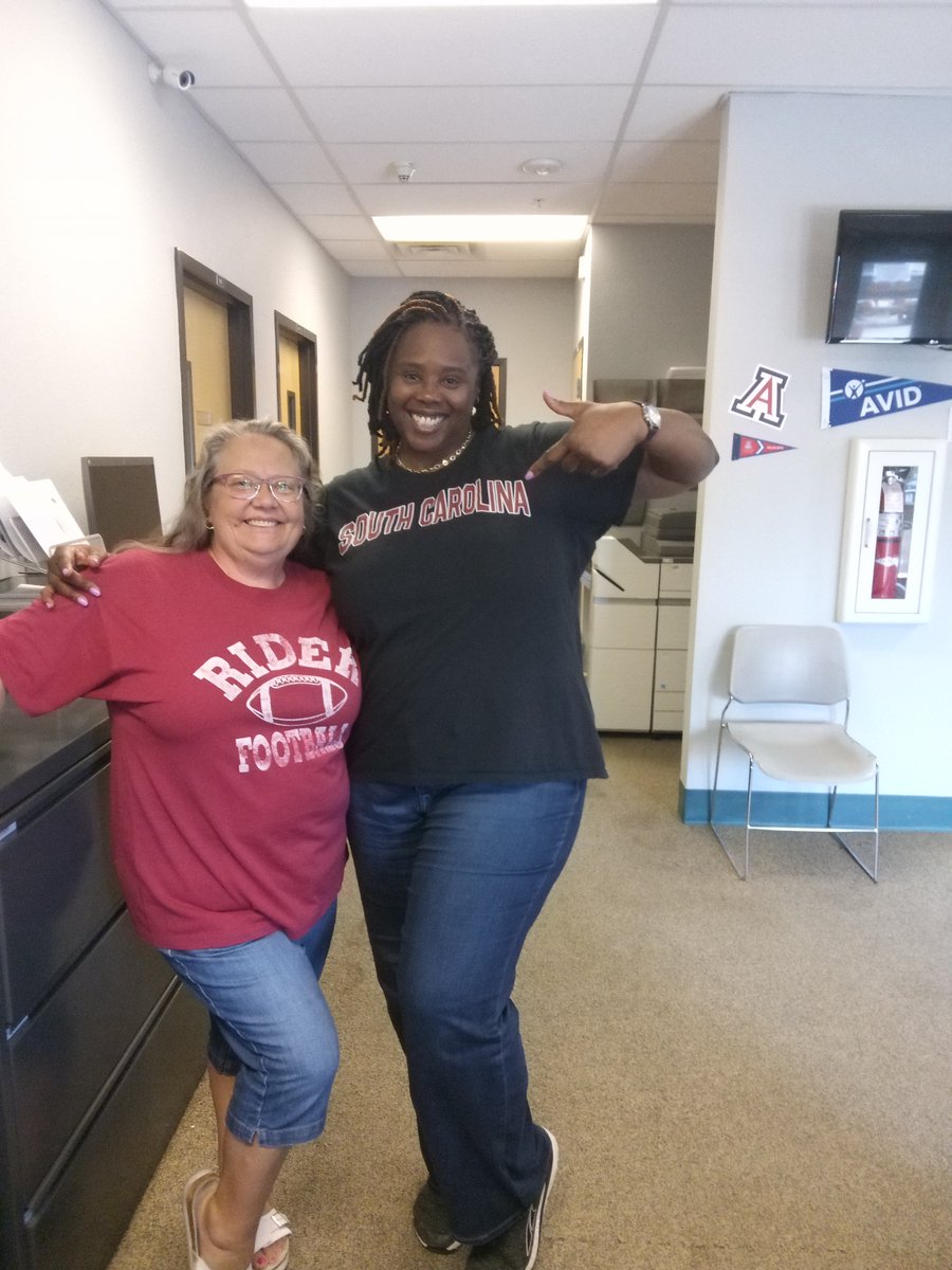 College Wednesdays at Pathway. We REP our FAV College or University. #AVID #CollegeCareerReady
