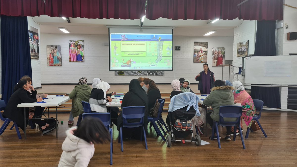Differentiated parent English classes are in full swing <a href="/AuburnNthPS/">Auburn North PS</a> thanks to <a href="/C_Mirzai/">Chantel Simon</a> , <a href="/batoulhbazzi1/">Batoul Bazzi</a> and <a href="/RizkKatia/">Katia Bourizk</a>