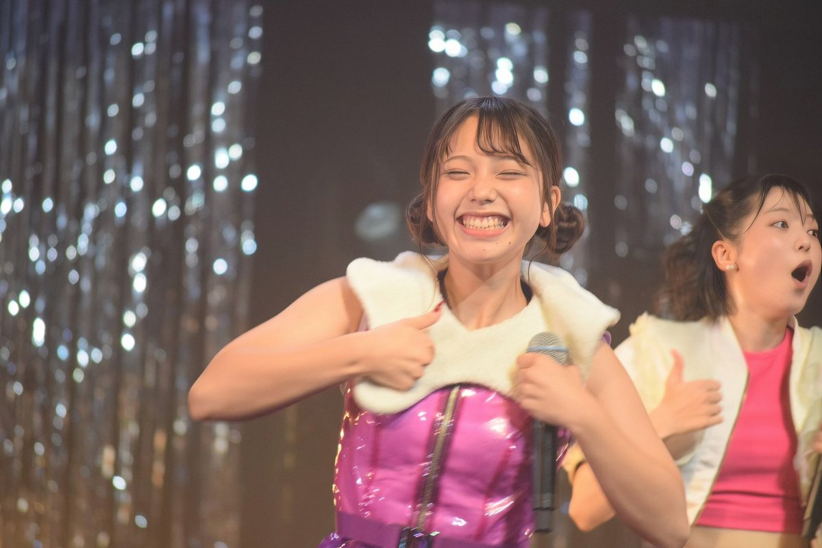 HELPMEHANAEMON's tweet photo. この笑顔!あのパフォーマンスは推さないわけにはいかない!! #都内某所 #イズキ #都内中野 #MONSTERTOURFinal https://t.co/2p7K9F4EaM