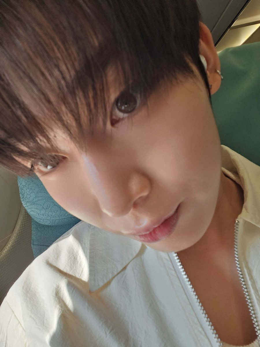 AsiaEnhypen's tweet photo. #SUNOO 🌟 wrote a post:

Arrived in Japan🤍

#김선우 #ENHYPEN #엔하이픈 @ENHYPEN_members @ENHYPEN

2/3 https://t.co/1EiMuOFJT7