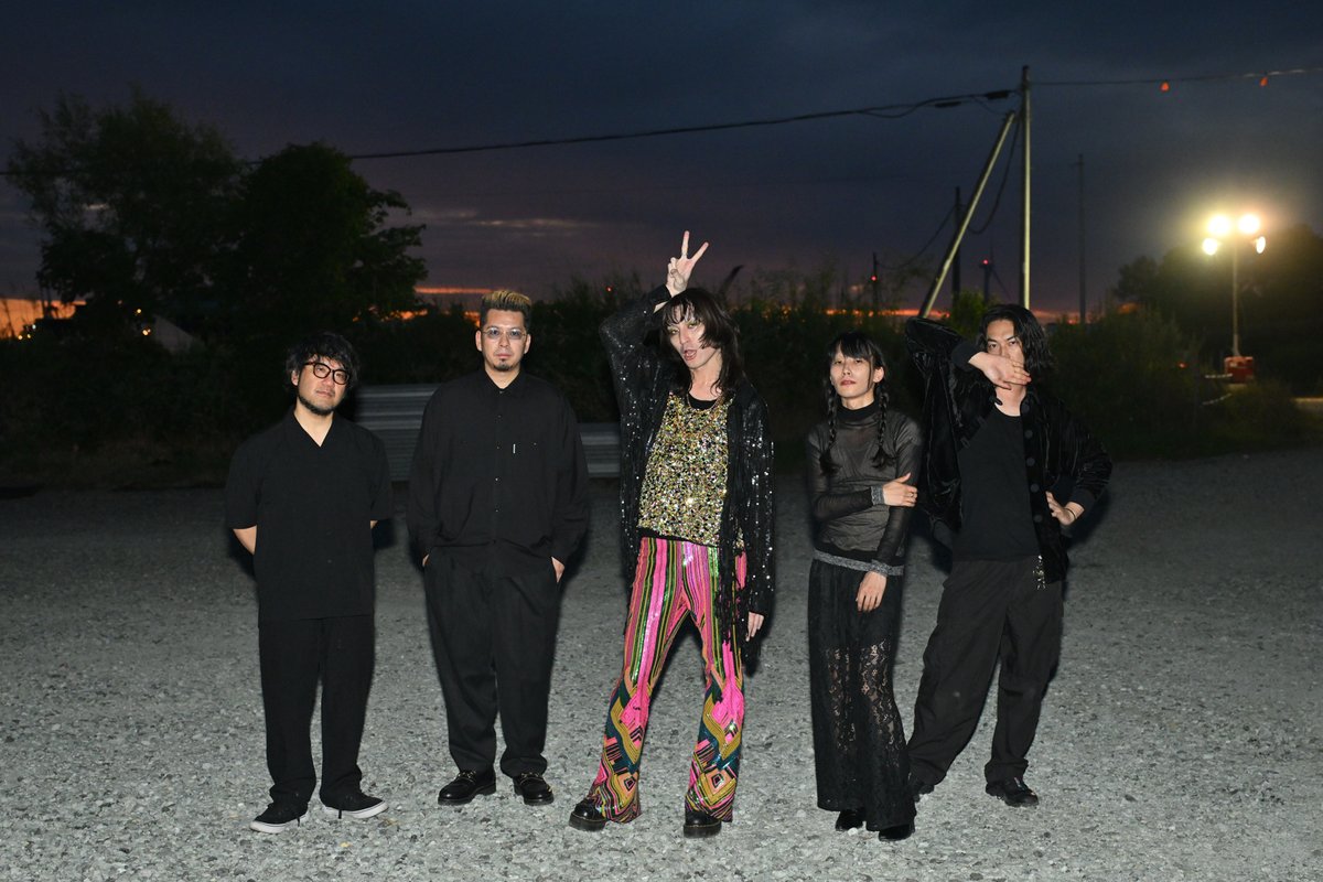 thedressSTAFF's tweet photo. ▇ ▆ ▅ ▄ ▃ ▂ ▁ 

RISING SUN ROCK FESTIVAL 2023
オフィシャルショット公開📷

　　　　　　▁ ▂ ▃ ▄ ▅ ▆ ▇

#ドレスコーズ と迎える夜明けはいかがだったでしょうか。

©️RISING SUN ROCK FESTIVAL　
Photo by 山下聡一朗

🔽セットリ���トはこちら
https://t.co/FCs1R2Um3D

#RSR23 https://t.co/SnHwGBFFIk