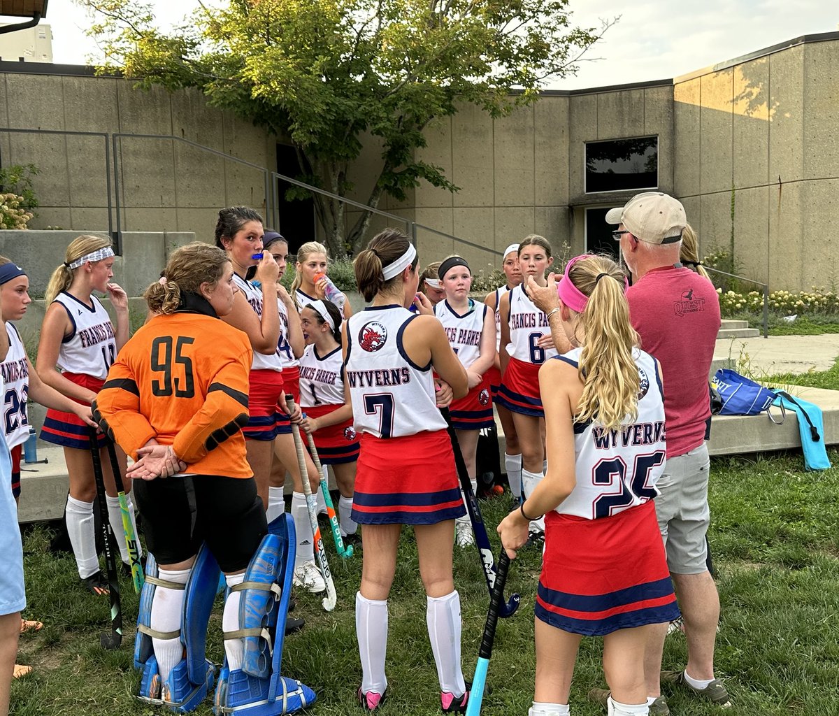MS Red Team (love the uniforms!) wins their season opener 1-0 over N.Oldham. Go Wyverns!
#WyvernPride