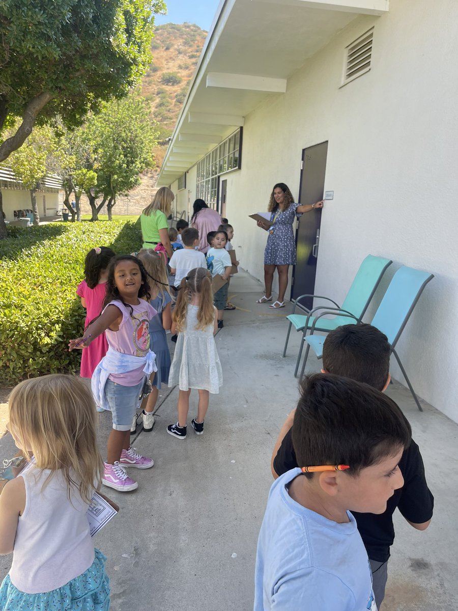 Bailey Friesen (@baileyfriesen3) on Twitter photo Thanks for letting me hang out with your awesome kinders today @Ms_Whitesclass it was a blast! Can’t wait for the second day of school!
<a href="/RiosRobots/">RiosComputerScience</a> <a href="/CajonValleyUSD/">CajonValleyUSD</a> Thanks for letting me hang out with your awesome kinders today @Ms_Whitesclass it was a blast! Can’t wait for the second day of school!
<a href="/RiosRobots/">RiosComputerScience</a> <a href="/CajonValleyUSD/">CajonValleyUSD</a>