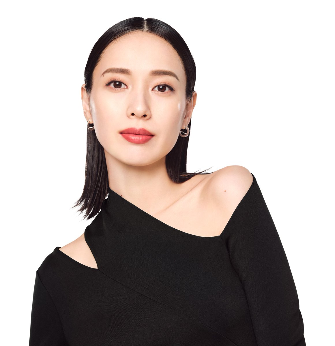 Lancome_JP's tweet photo. ＼Happy Birthday Erika／
本日 8/17 は日本のランコムミューズ
#戸田恵梨香 さんの誕生日💕
おめでとうございます！

ライフステージの変化とともに、常に輝きを増す戸田さん。
これからも #ランコム と共に、ハピネスな毎���を✨ https://t.co/G5nKwcWGke