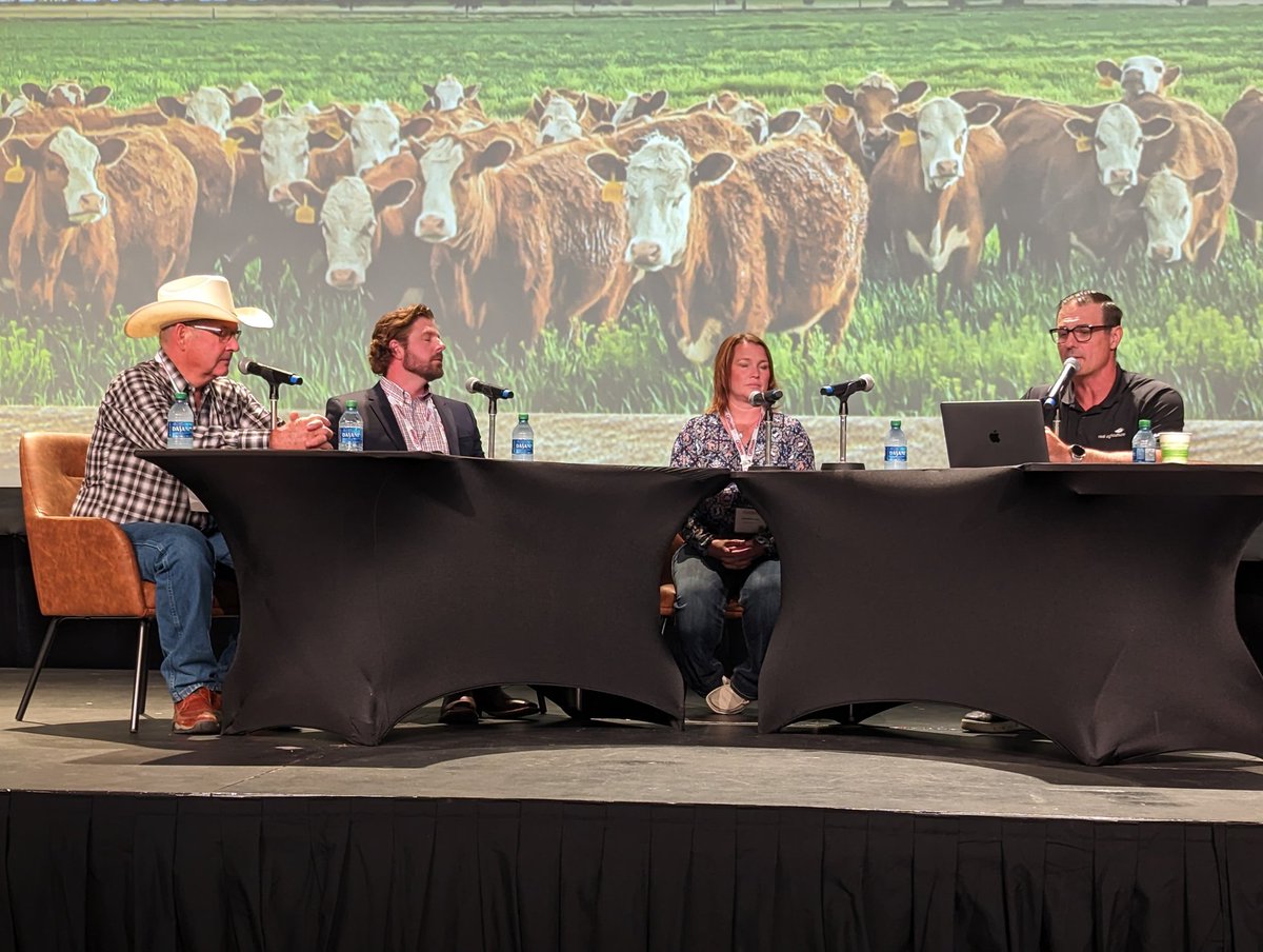 realagriculture's tweet photo. RealAg Radio: Dealing with adversity in the farming business, Aug 16, 2023 #cdnag #ontag #westcdnag #CdnBeefConf #RealAgRadio @CDNBeefConf 
@astroevesawa, Ray Bucknell, Brian Thomas, Todd Millar w/ @TECCanada https://t.co/j4ARzhFOic https://t.co/hrKwVZmw02