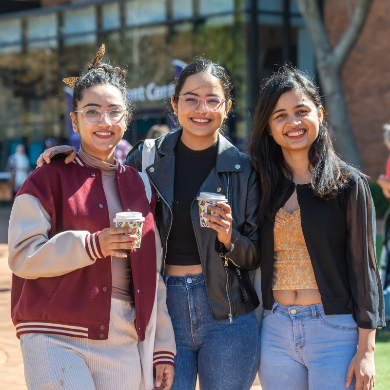 unisqaus's tweet photo. Attention, everyone:

This Sunday is our (Toowoomba) #unisqopenday 💛

Get all the details from our @UniSQVC via @the_chronicle_.