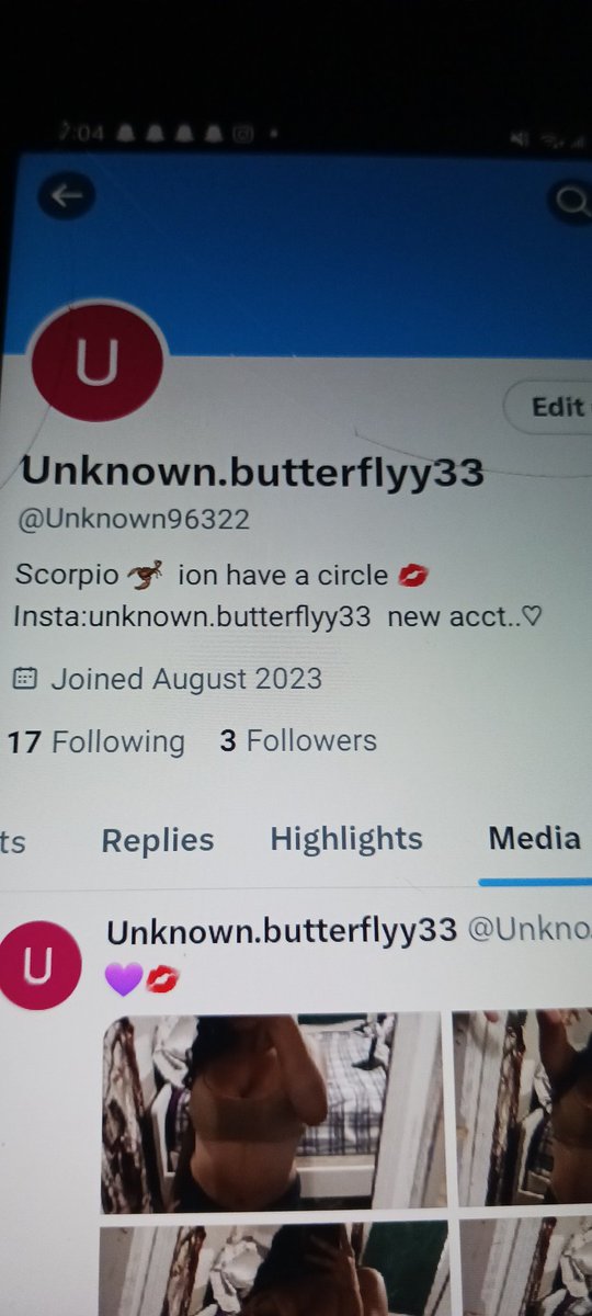 unknow686327's tweet photo. My phones broke so I'm using this account because I can't get into my account but idk if you can see the username https://t.co/uDOfZIvliR