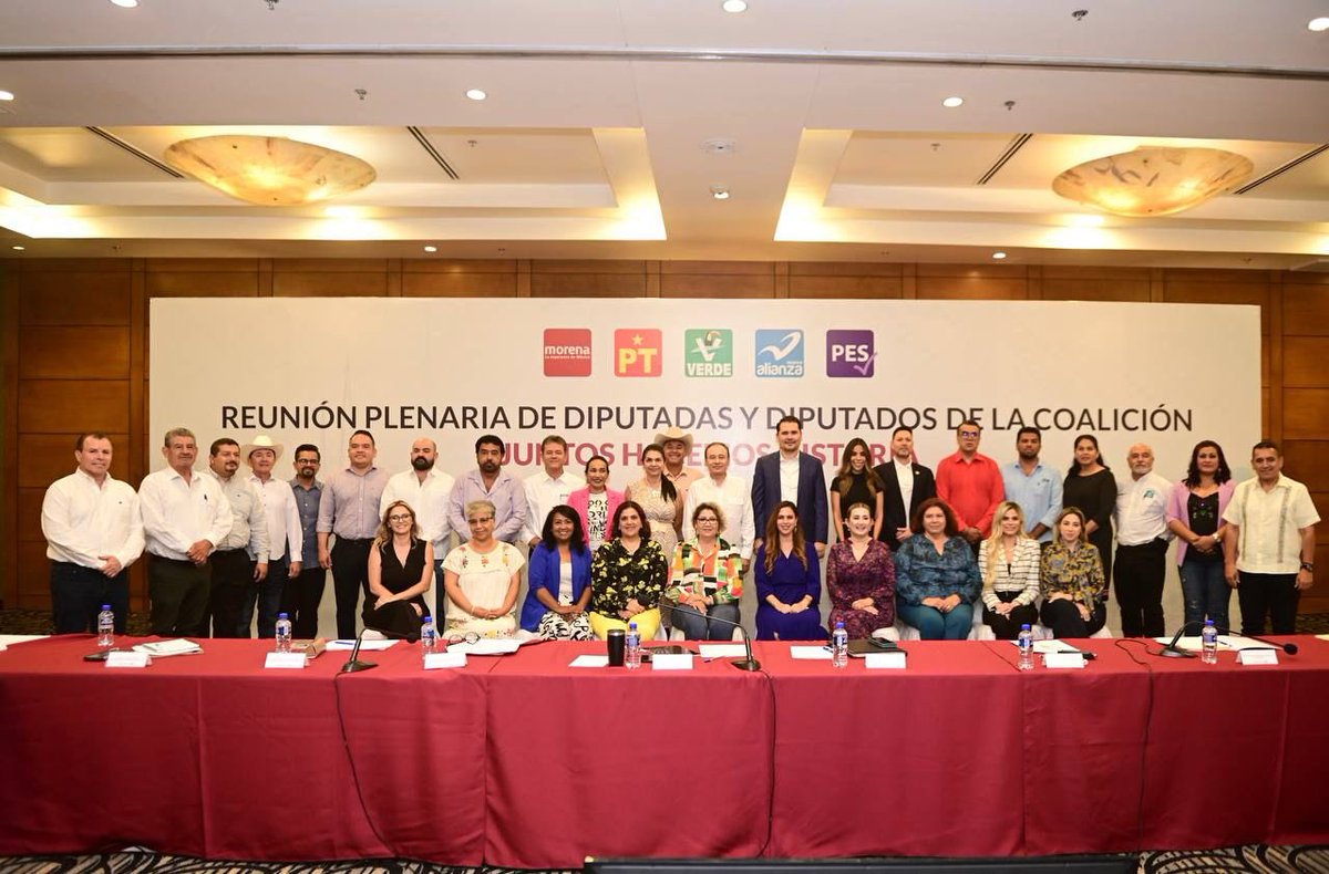Me reuní con las y los diputados de la coalición “Juntos Hacemos Historia”, donde reiteramos el compromiso de trabajar unidos por el bienestar de las y los sonorenses.