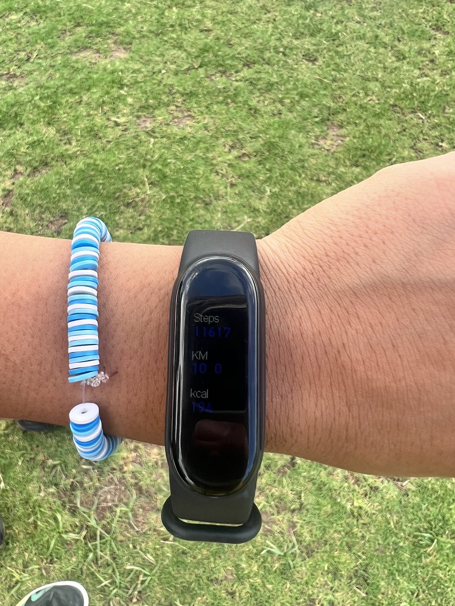 Thank you @kedwards_1990 for bringing the #healthyleap program to our campus. Students now get to track their steps every Monday with their smart watches ⌚️. They were so excited to use them right away! #CTWPanthers #PhysEd #healthiertogether