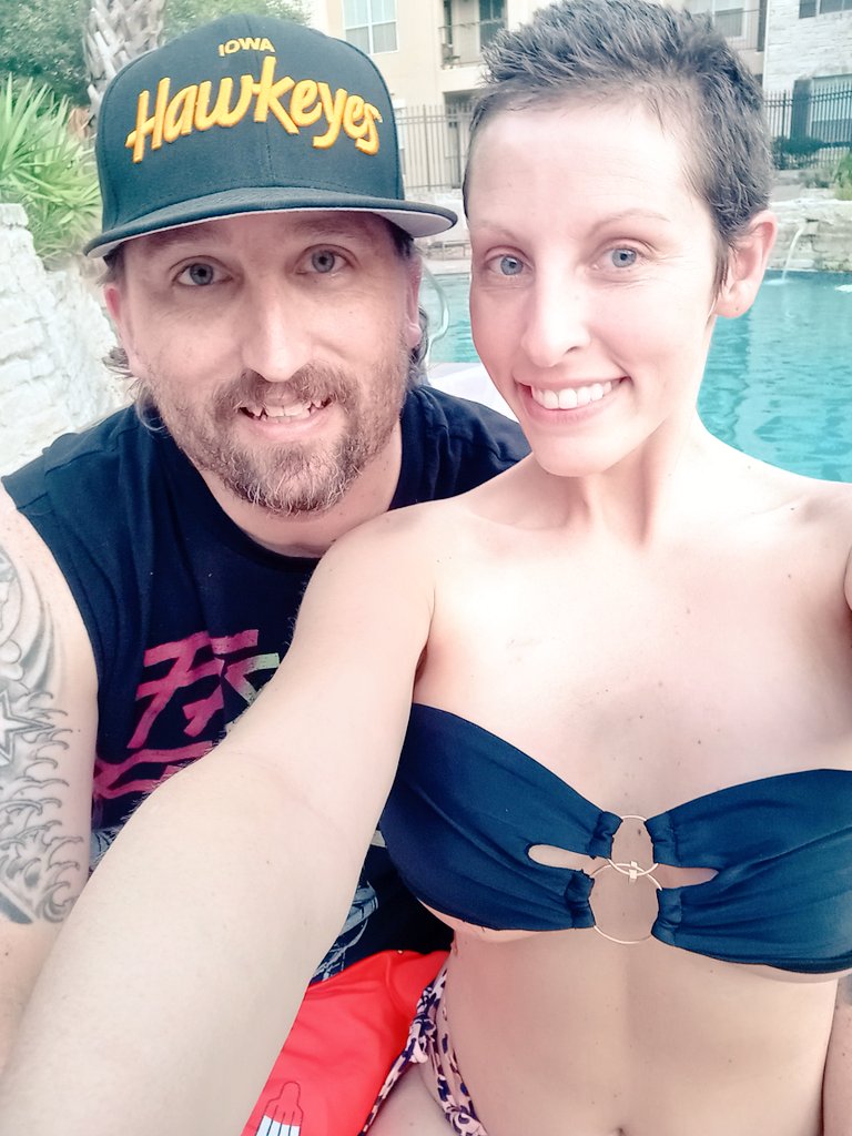 Twelve21KickIt's tweet photo. Positive Vibes &amp; A Perfect night spent Pool Side with my Best Friend Kati Savannah. She starts 2 months of Radiation Tomorrow, on her hopefully 🙏  last leg of Breast Cancer Treatments.  STRONGEST WOMAN I KNOW! #FuckCancer #LiveLifeToItsFullest #Love #KickingCancersAss #GoHawks https://t.co/y8fFCz0Yk4