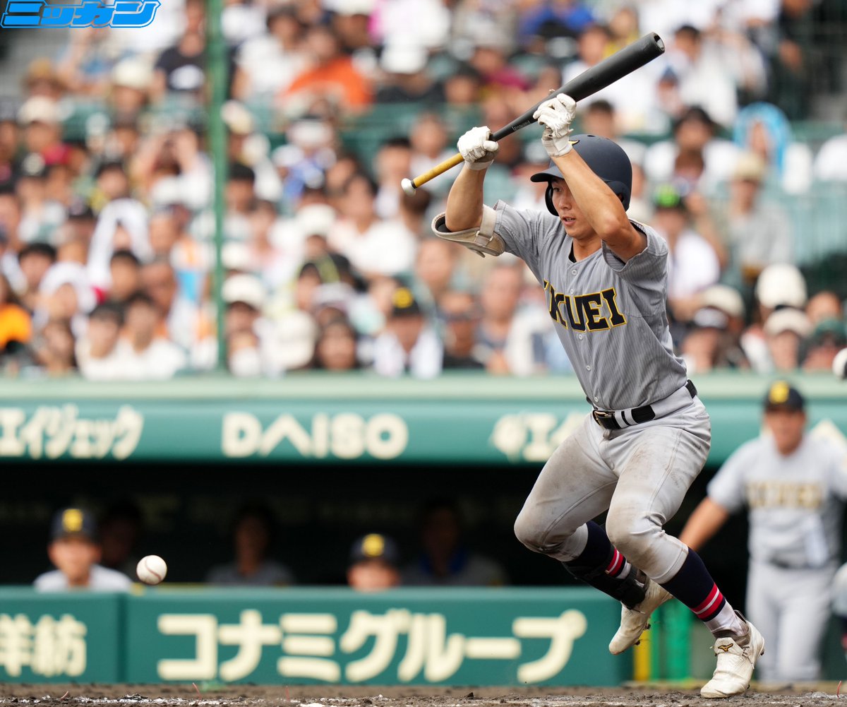 fukudasun's tweet photo. #甲子園 仙台育英４－３履正社（終了）
育英０２０ １００ ０１０＝４
履正０２１ ０００ ０００＝３
【育】湯田（150）高橋（147）
【履】増田、福田
【本】鈴木（育）
※詳細→ https://t.co/3Hb5RSTOUl https://t.co/vE6M7eBIve