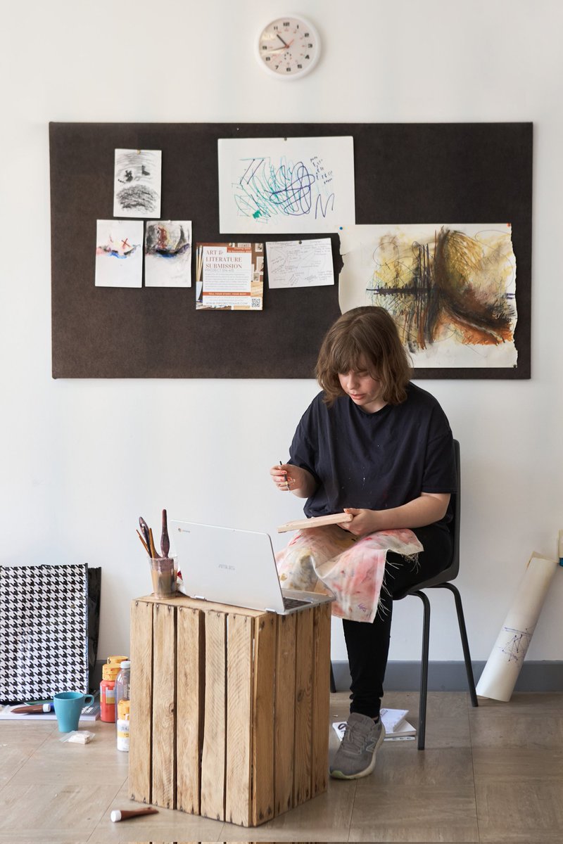 _clareellen's tweet photo. Artist Takeover Week at Pride of Place Bedford captured on camera by Tanya Chayka. You can find more of her work on Instagram @_tanyachayka_.

#artistsupport

#artistsontwitter

#artistsOnX

#artistinstudio

#artiststudio https://t.co/fRvZVy7AT4