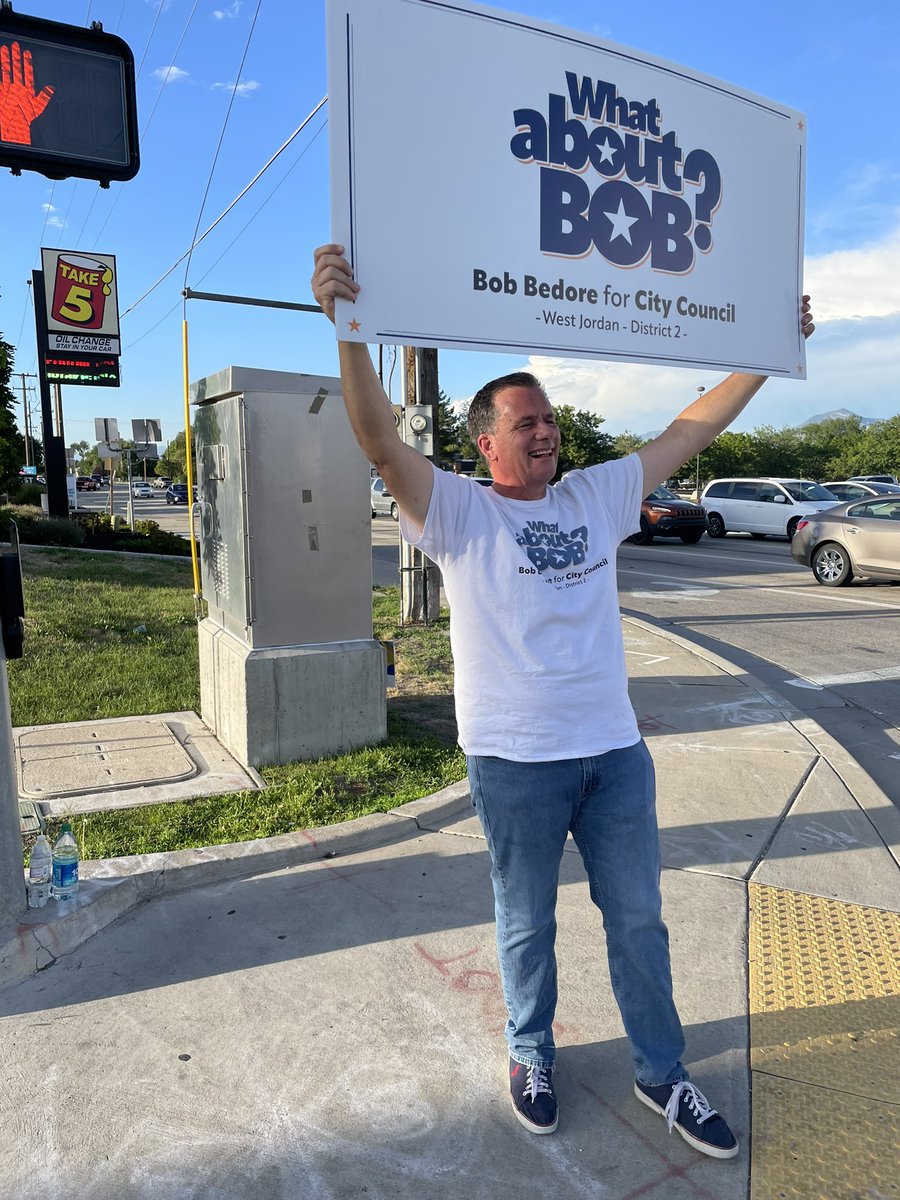 This night it’s 90th and Redwood! Come on by!! And don’t forget to vote!!! #westjordan #whataboutbob #vote