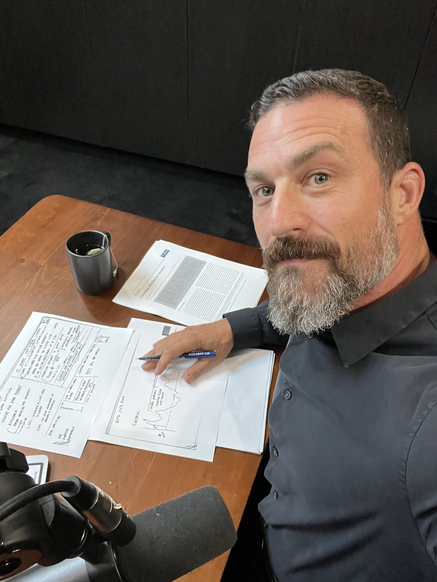 hubermanlab's tweet image. Dropping in…