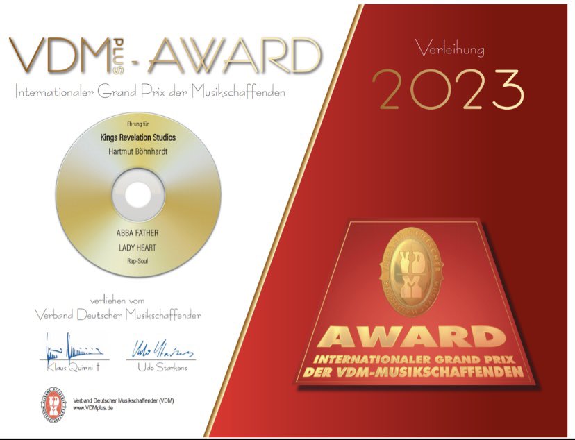LADY HEART awarded with VDMplus-AWARD 2023 and NFT🫶👏🎼
The Association of German Musicians (VDMplus.de) presented the VDMplus AWARDS for authors, artists, producers, labels, publishers, managers and musicians for the eighth time.
From more than 250 submissions,