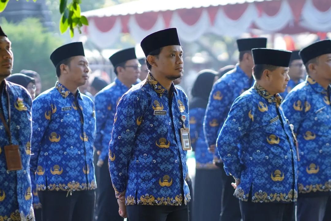 karanganyarkab's tweet image. Upacara Peringatan Detik-detik Proklamasi Kemerdekaan Republik Indonesia di halaman kantor Sekretariat Daerah Kabupaten Karanganyar, 17 Agustus 2023.

@kabupatenkaranganyar
@timotiussuryadi 
@masisnan

#upacara #kemerdekaanindonesia #indonesia