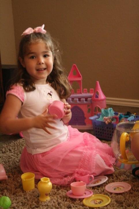 Ravae96's tweet image. Happy birthday week to #ThePrincess!  She is a dream come true - beautiful, bold and brilliant!  ❤️😭#SweetSixteen