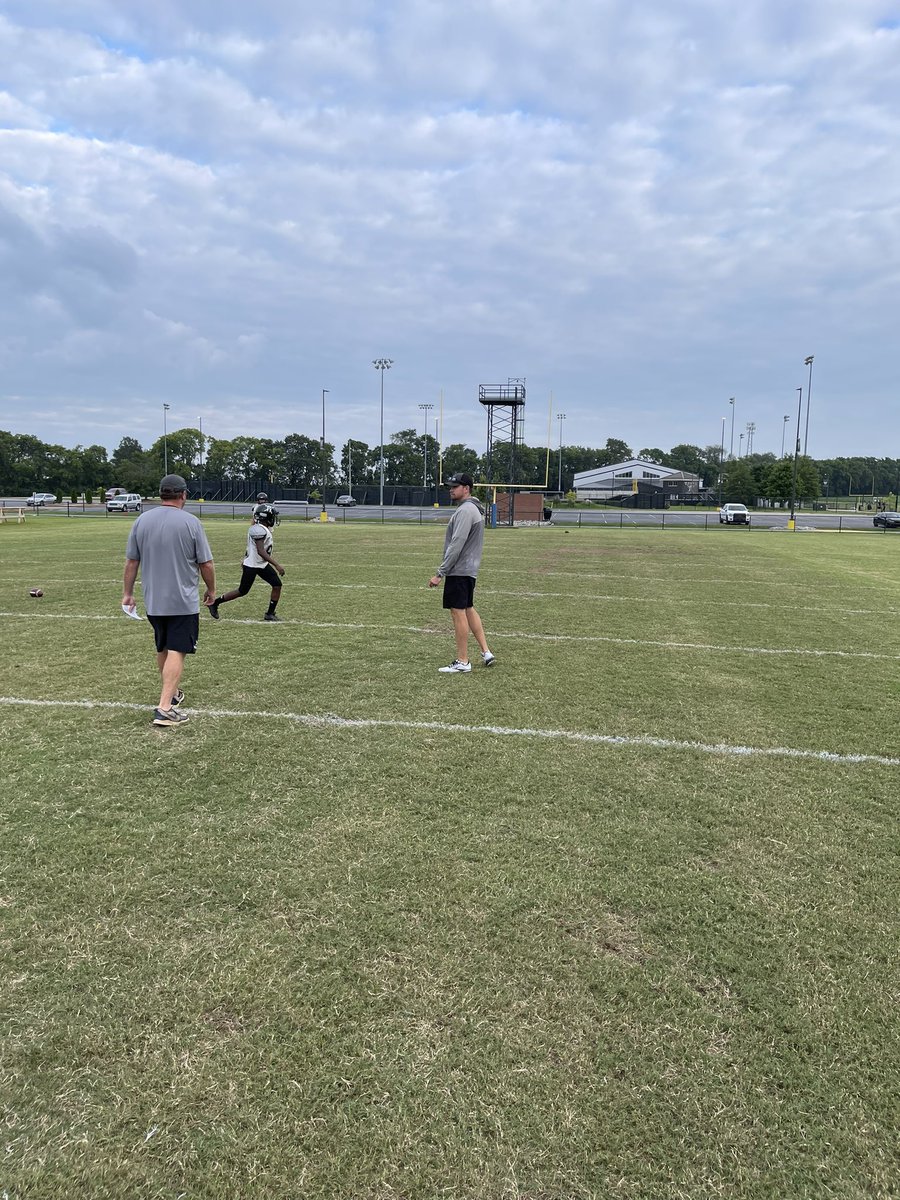 Thanks to Jamie Keehn LSU Punter (2012-2015)  for stopping by today to share his time and talent with our kickers. #southpride