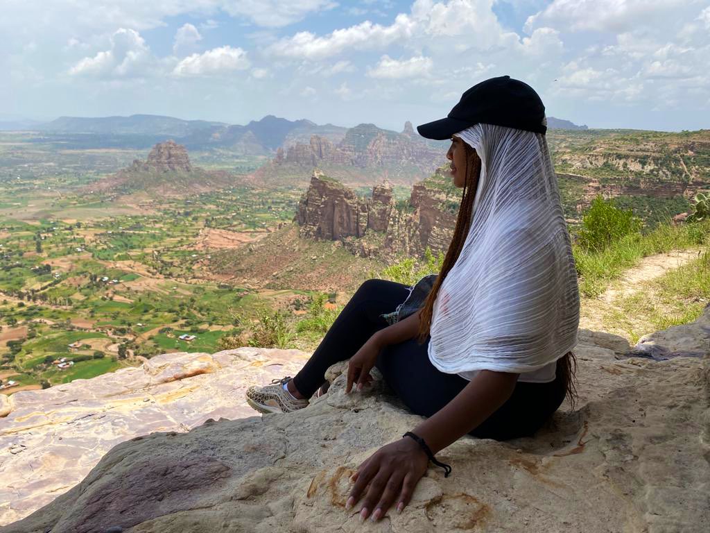 Hawzien's tweet photo. For years I dreamed about seeing these mountains. 

This week it became a reality.

The most beautiful place I’ve ever been. 

#Gheralta #Tigray #MiriamKorkor https://t.co/fgf6LJHAj3